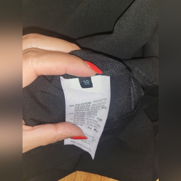 NWT MARCIANO GUESS DRAPED COWL NECK LITTLE BLACK DRESS SIZE IT 38 /US XS - Picture 4 of 7